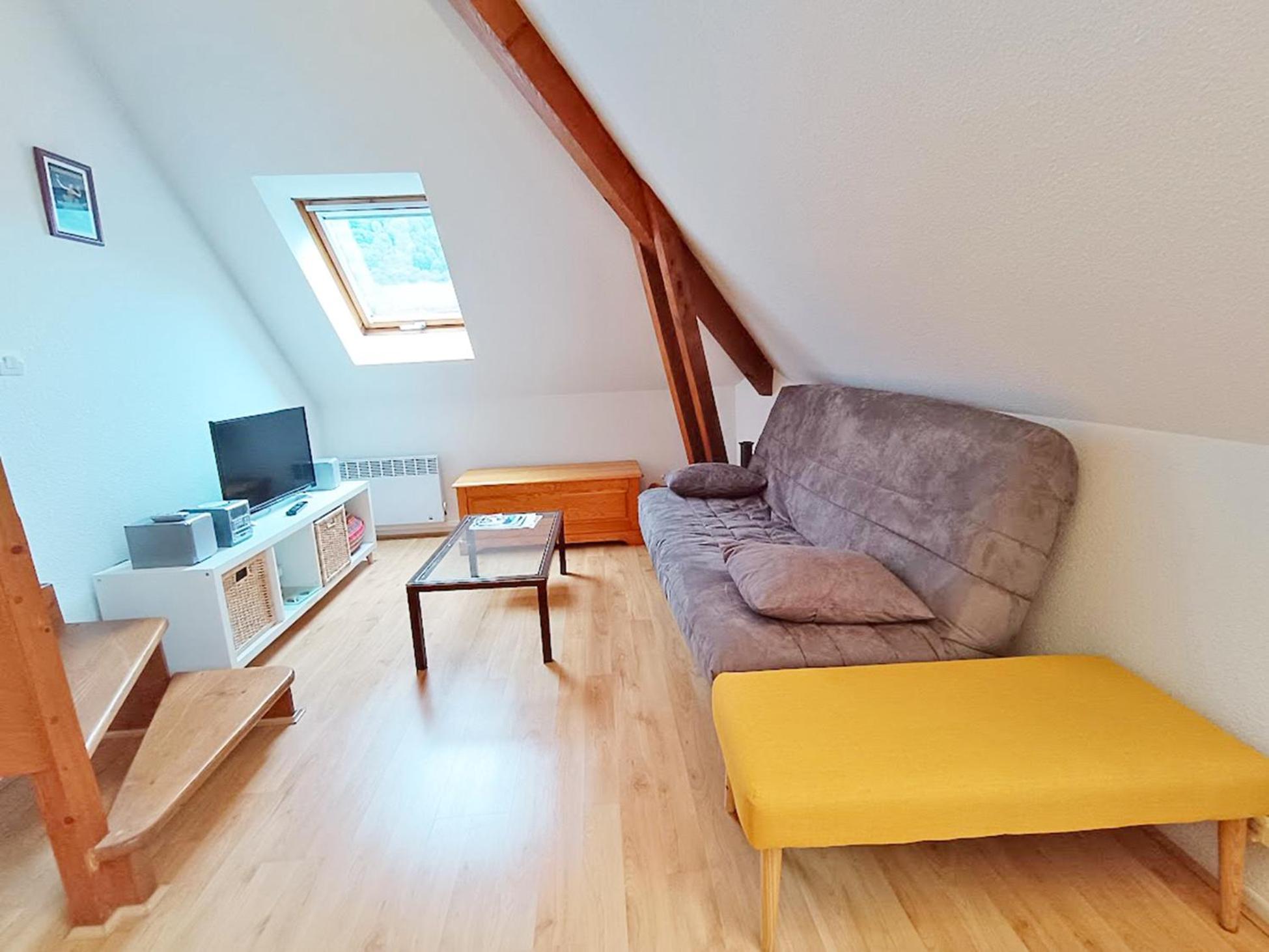 Ferienwohnung Chez Charlotte, T3 Duplex, Vue Montagne, Parking Gratuit, Ascenseur, 4 Personnes Bagnères-de-Luchon Exterior foto