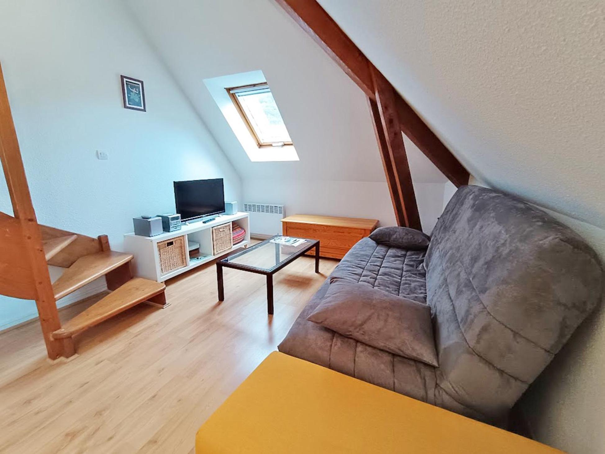 Ferienwohnung Chez Charlotte, T3 Duplex, Vue Montagne, Parking Gratuit, Ascenseur, 4 Personnes Bagnères-de-Luchon Exterior foto